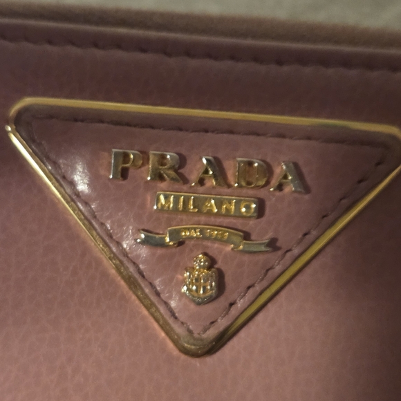 Prada Dusty Rose Leather Wallet EUC - Picture 6 of 16